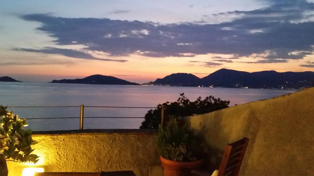 Le Sirene Acomodação com café da manhã Tellaro Exterior foto